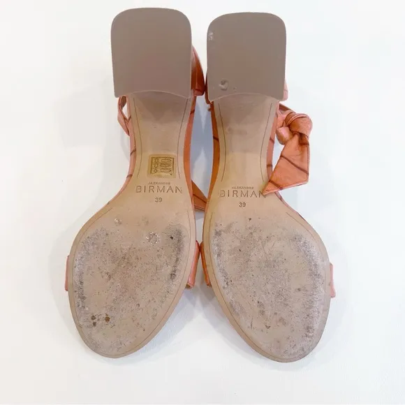 Alexandre Birman Clarita Curve Beleaf Heel Block Sandal Peach Size 39