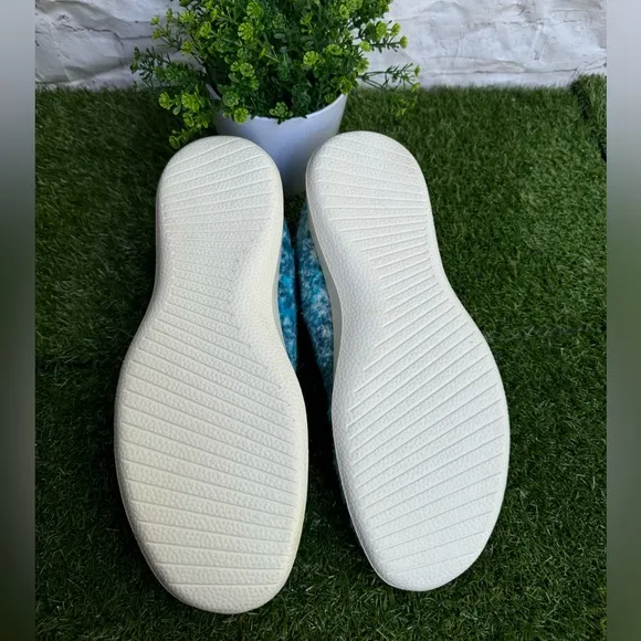 Allbirds Wool Runners fluffs natural cream sole color Sz 10 US mentioning shoes