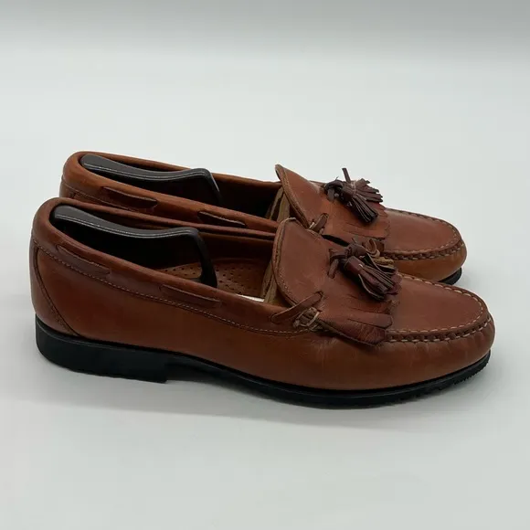 Allen Edmonds Nashua Men’s Size 10.5D Tan/Walnut Leather Kiltie Tassel Loafers.
