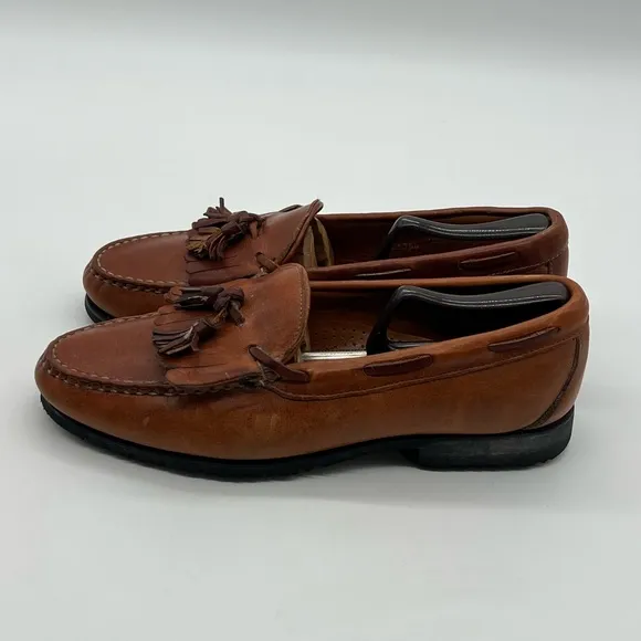 Allen Edmonds Nashua Men’s Size 10.5D Tan/Walnut Leather Kiltie Tassel Loafers.
