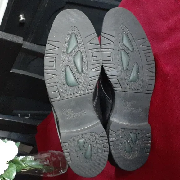 ALLEN EDMONDS SHOES