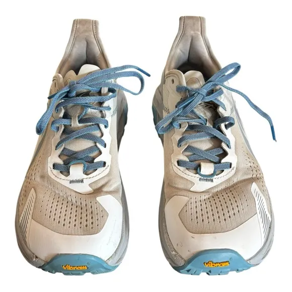 ALTRA WOMEN'S OLYMPUS 5 trails running SKU: AL0A7R74140 Size 9.5