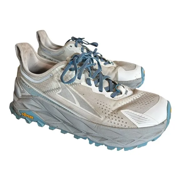 ALTRA WOMEN'S OLYMPUS 5 trails running SKU: AL0A7R74140 Size 9.5