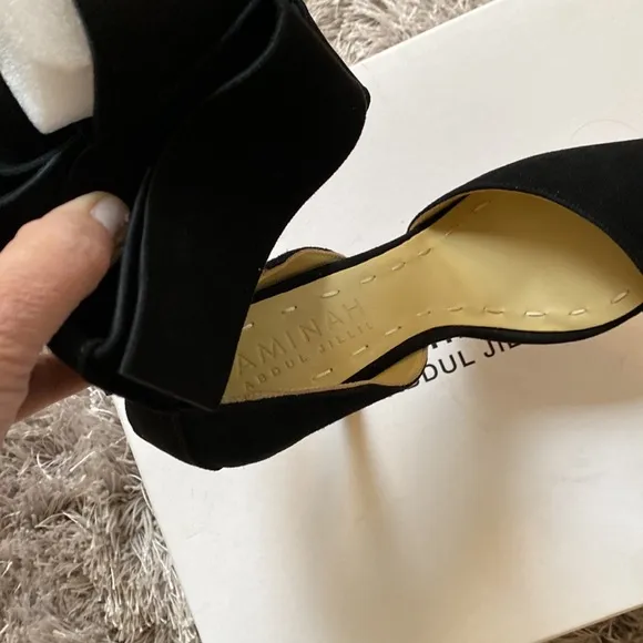 Aminah Abdul Jillil Black Suede Bow Pump, Sz 8