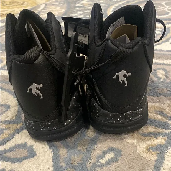 AND1 Men's Black Basketball Shoes