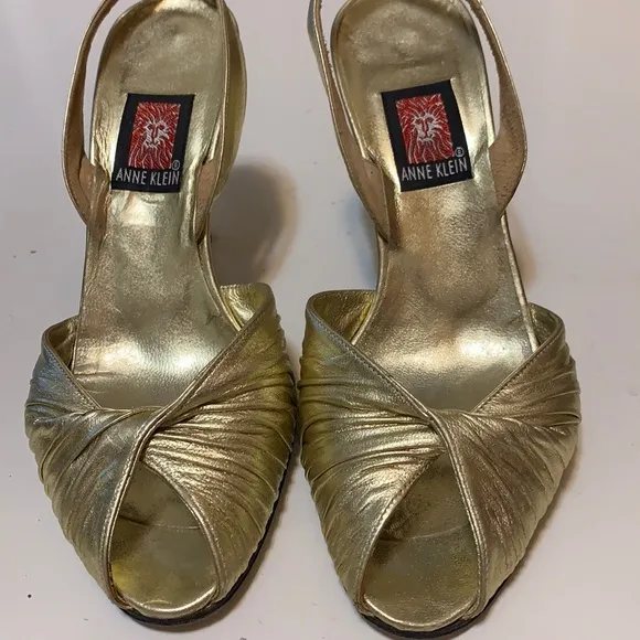 ANNE KLEIN GOLD FOIL LEATHER Heels SHOES MADE IN ITALY LEATHER SZ 6 METALLIC