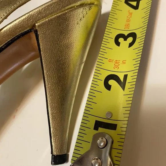ANNE KLEIN GOLD FOIL LEATHER Heels SHOES MADE IN ITALY LEATHER SZ 6 METALLIC