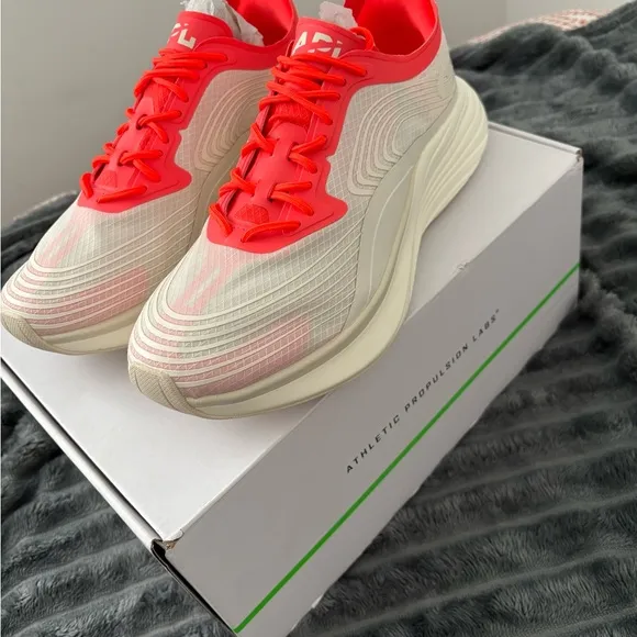 APL Women's Streamline Shoes