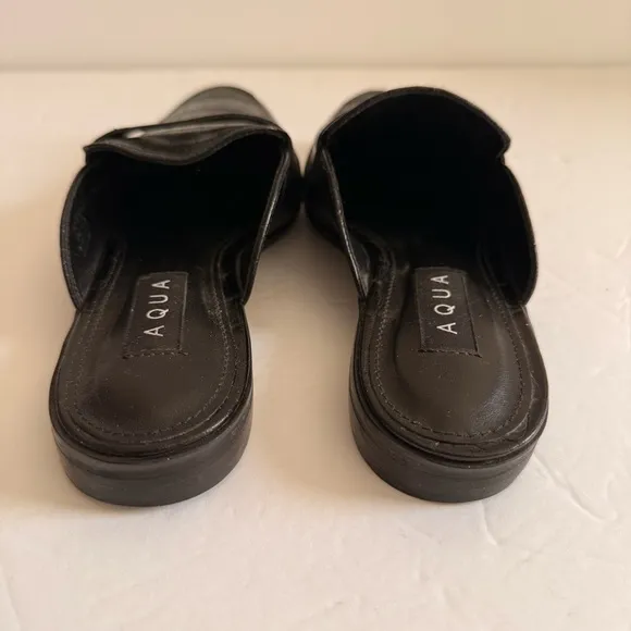 Aqua Women's Black mule slide size 5
