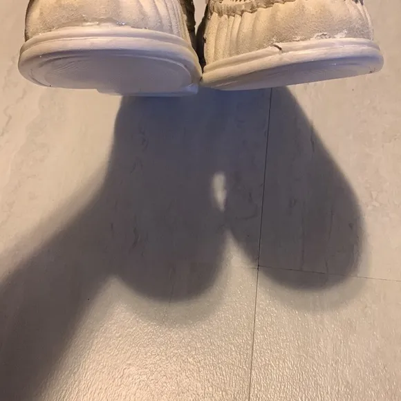 Aquatalia Women's Off White Leather Moccasins Size 11 SB52