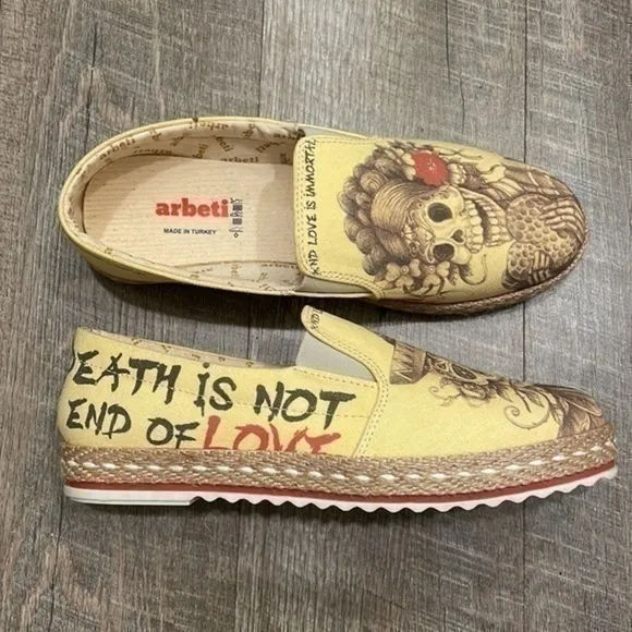 Arbetti Canvas slip on Dia de los Muertos sugar skull espadrilles size 40