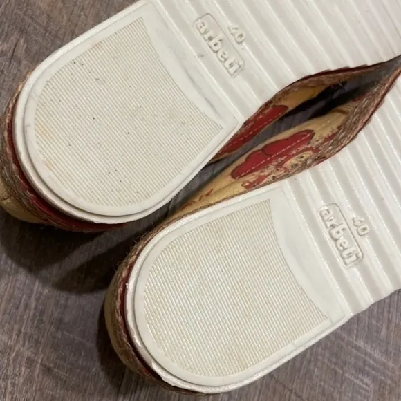 Arbetti Canvas slip on Dia de los Muertos sugar skull espadrilles size 40