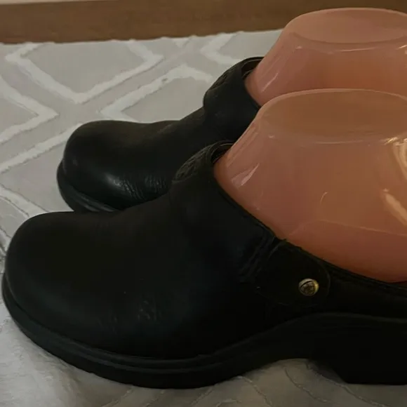 Ariat Santa CruzMule Shoes Sz 6B
