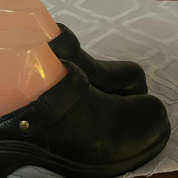 Ariat Santa CruzMule Shoes Sz 6B