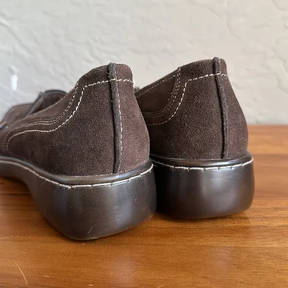 Array Brown Suede Women's Loafers size 11 new without box