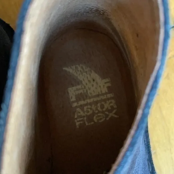 Astorflex chukka suede shoes boots 36 or 5.5