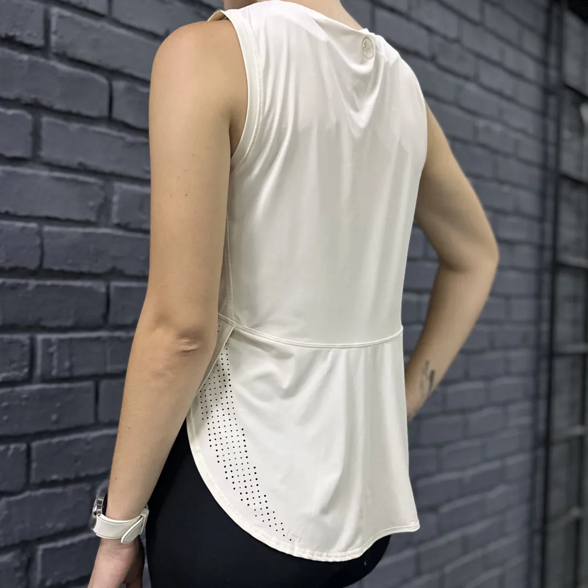 Athletic Chic Tank Tops | Off-White