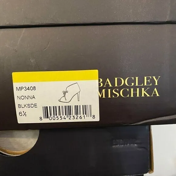 Badgley Mischka Nonna Black Suede Ankle Bootie Size 6.5