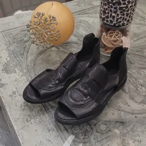 bakers Elite Black Leather Shoes