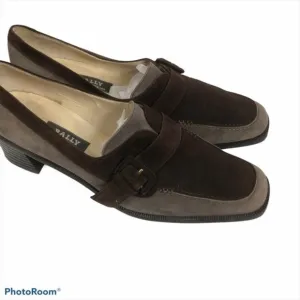 𝅺Bally Switzerland soft suede shoes