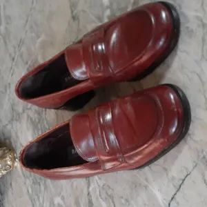Bally vintage loafers