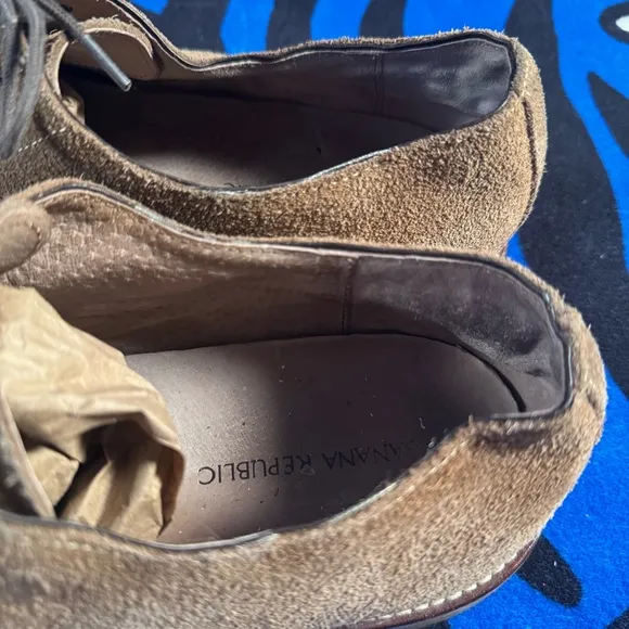 Banana Republic Brown Suede Derby shoes Size 10