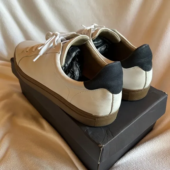 Banana Republic White Gum Leather Nicklas Shoes, Size 13