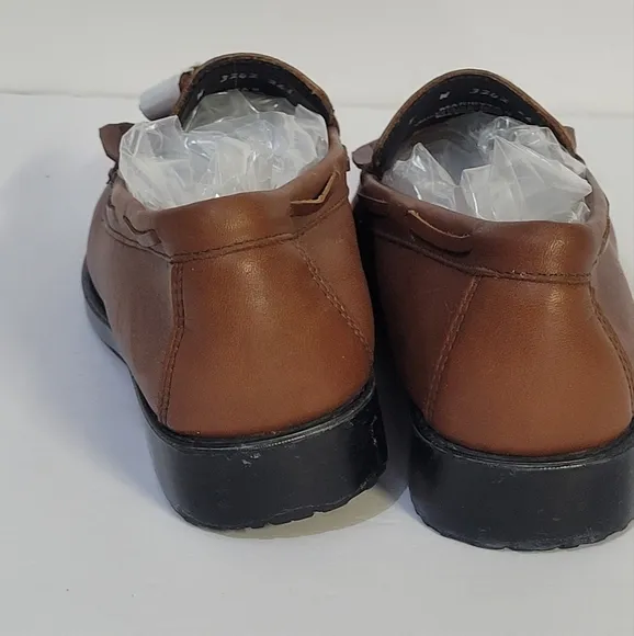 Bass Weejuns Marrietta ll Brown Tassle &amp; Keltie Leather Loafers