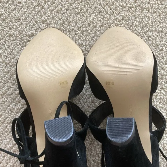 BCBGeneration Black Block High Heels Ankle Wrap Around Straps Shoes Size 8.5