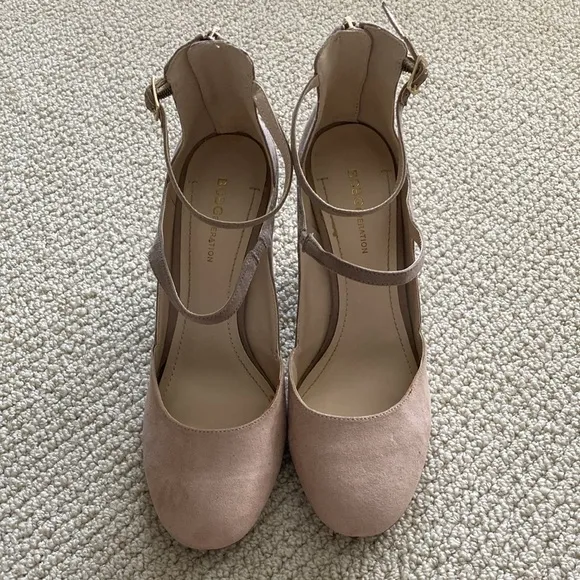 BCBGeneration Nude Ankle Block Heels Size 9 Seude Style Double Strap Strappy