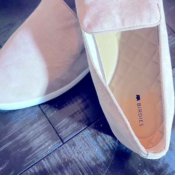 Birdies Tan Flats Classic Slip-On Design