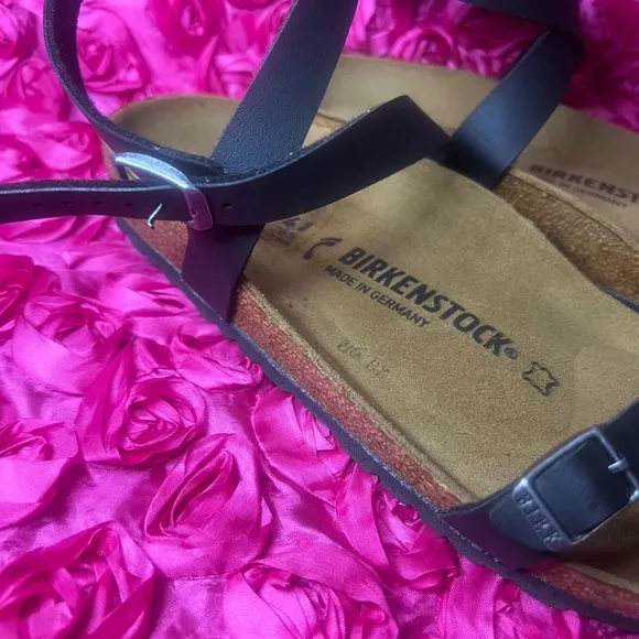 Birkenstock Women's Daloa Footbed Sandal