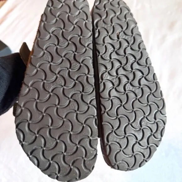 Birkenstock ZURICH Size 40 Taupe Suede​​​​​
