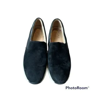 Black Naturalizer suede slip on shoes