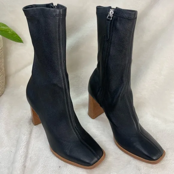 Black Suede‎ Studio Toni Bootie In Black Leather 6, C 330