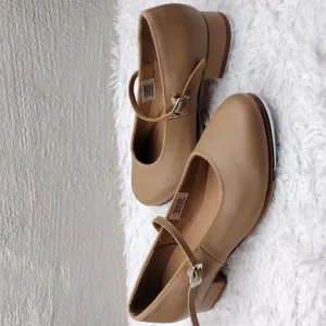Bloch Tan Leather Upper Round Closed Toe Low Heel Maryjane Style Tap Dance Shoe