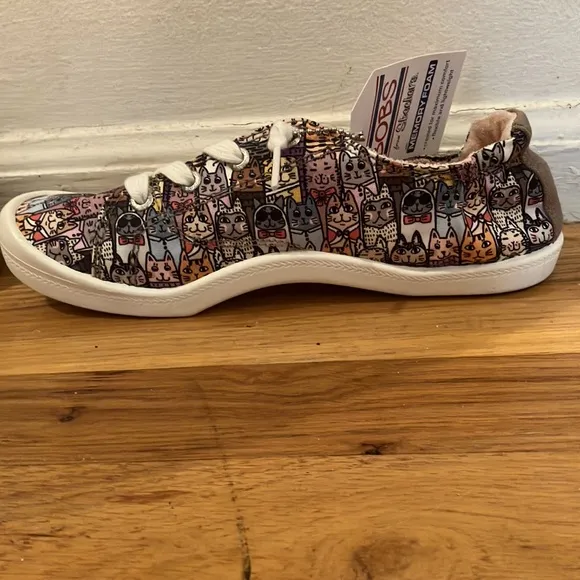 Bobs by Sketchers Cat Print Shoes Size 6.5