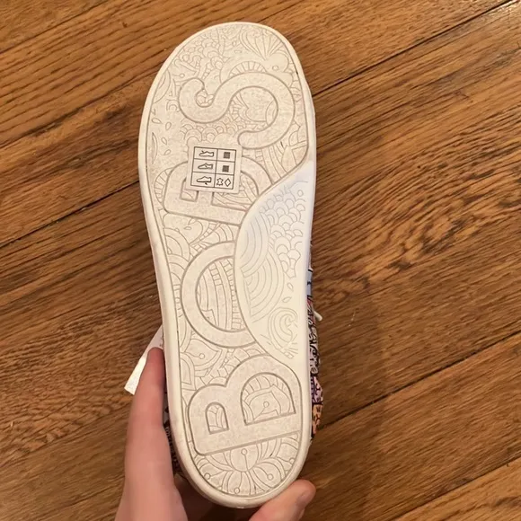 Bobs by Sketchers Cat Print Shoes Size 6.5