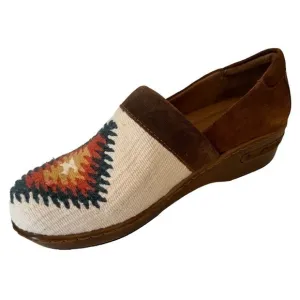 Born Bailie White Brown Suede Leather Boho Platform Closed Heel Clog NIB