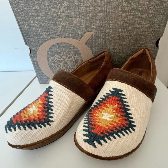 Born Bailie White Brown Suede Leather Boho Platform Closed Heel Clog NIB