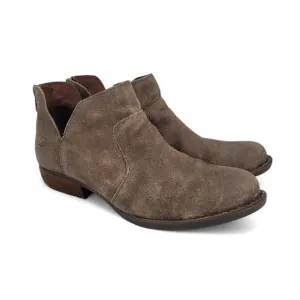 Born Kerri Booties 9M Women’s Distressed Taupe Suede Leather Ankle Zip Comfort