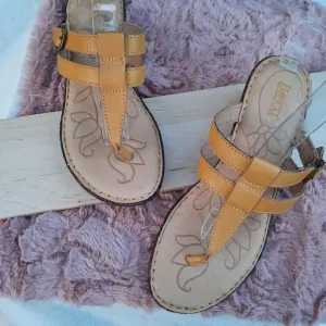 Born Slip On T Strap Wedge Leather Comfort Cushioned Sandal Yellow 7 Shoes NEW