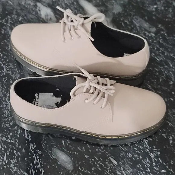 BRAND NEW DR MARTENS WOMENS ZAVALA LO OXFORD