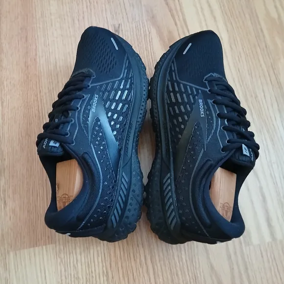 Brooks Adrenaline GTS 21 Comfort/Running/Medical Field Shoes Size 8.5 Men/10 Wom
