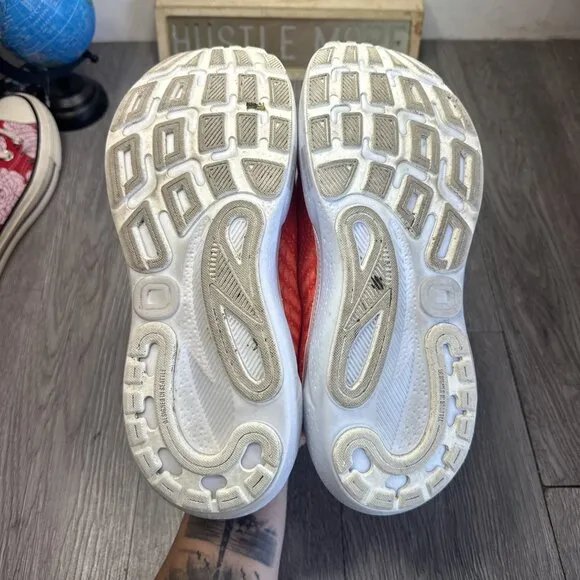 Brooks Adrenaline GTS 24 Cayenne Thistle White Women Running Shoes Size 10