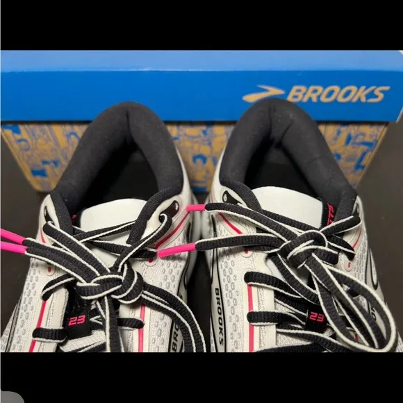Brooks Ariel GTS 23 Running Shoes Gray/Black/Pink Womans Size 8.5 2E Extra Wide