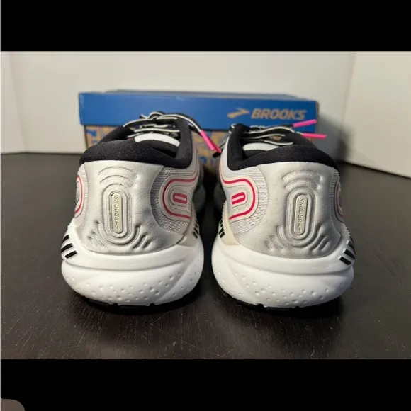 Brooks Ariel GTS 23 Running Shoes Gray/Black/Pink Womans Size 8.5 2E Extra Wide