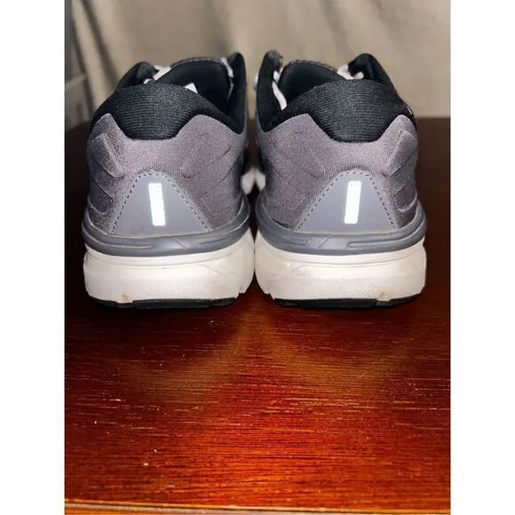 Brooks Dyad 11 running  shoes size 9 men’s