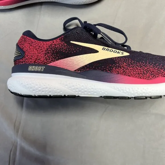 Brooks ghost 16 pink and blue colorway womens size 9 running shoes athletic