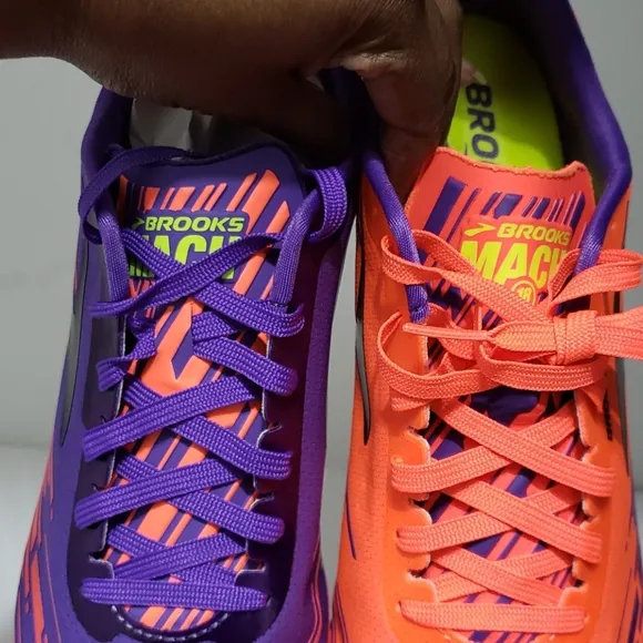 Brooks Mach 18 Spikeless Women Shoes